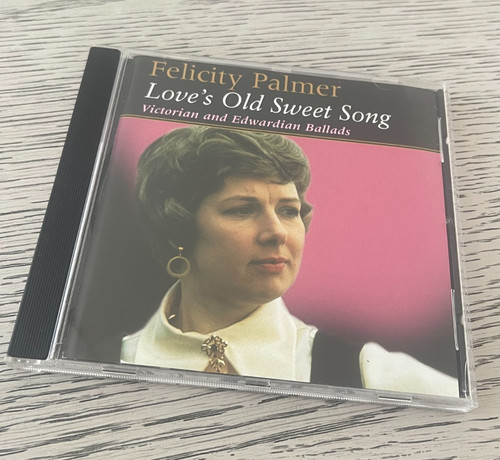 Felicity palmer loves old - felicity,